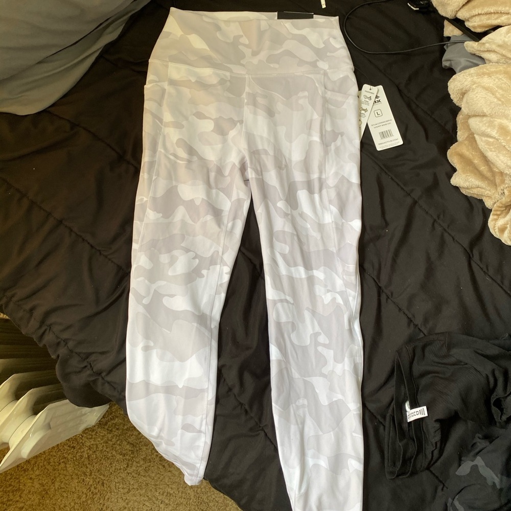 NWT leggings